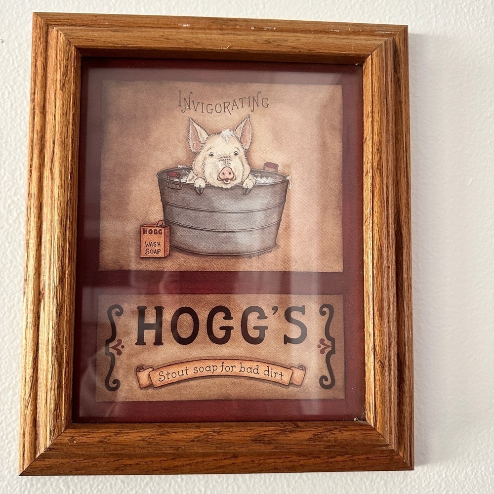 Vintage pig bath art for bathroom
